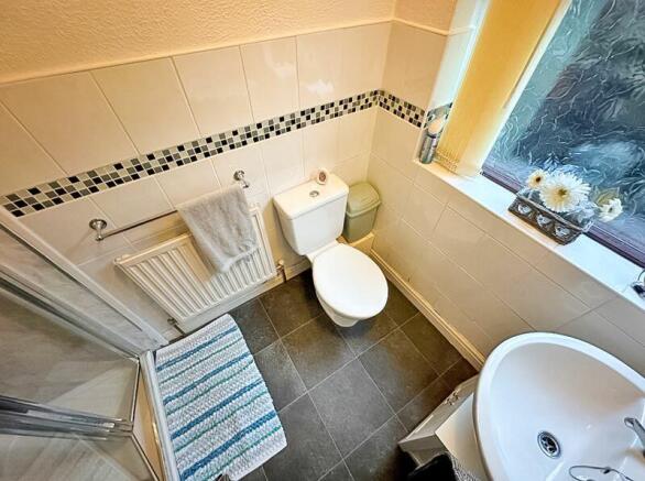 SHOWER ROOM