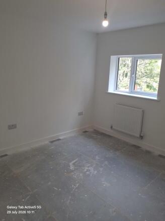 4 bed Detached to rent Image 10