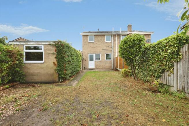 2 bed Semi-Detached for sale Image 10