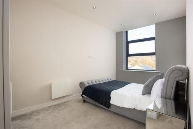 2 bed Penthouse for sale Image 11