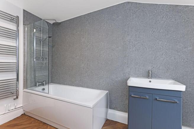 2 bed Terraced for sale Image 8