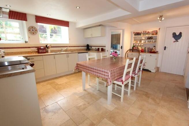 Kitchen/Breakfast