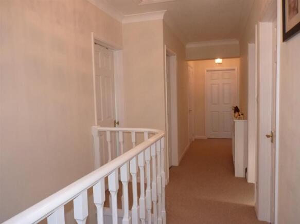 FIRST FLOOR LANDING