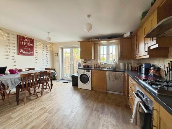 0c12505b--4717-9A...