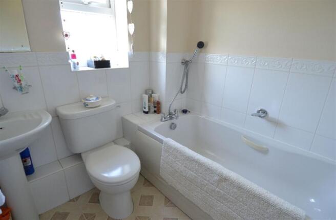 En-Suite To Main Bedroom