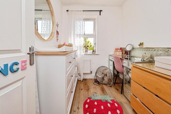 3 bed Semi-Detached for sale Image 11