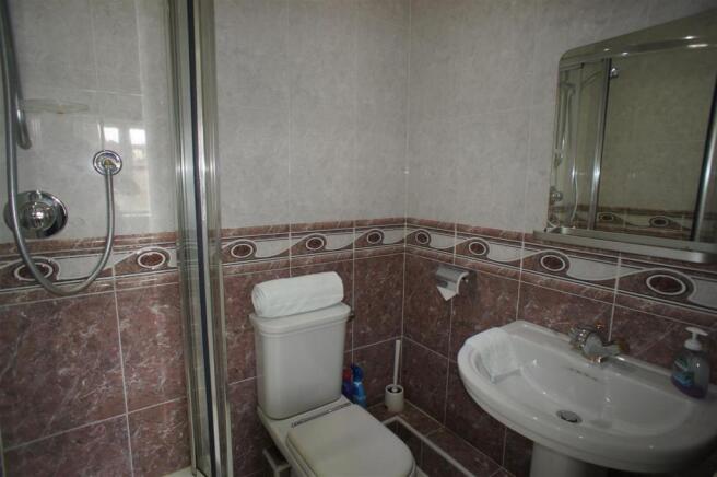 Bedroom 2 Ensuite