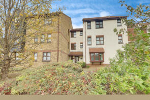 34, Frobisher Court, Frobisher Way, Shoeburyness, Southend-on-sea SS3 8XB