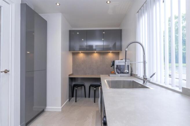 Kitchen Alt