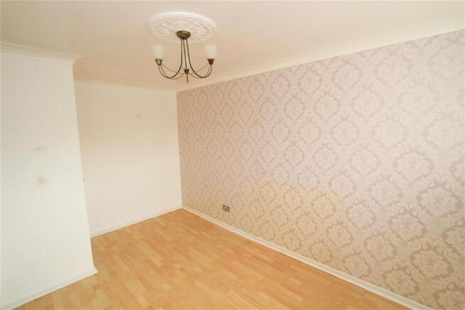 3 bed End of Terrace to rent Image 7