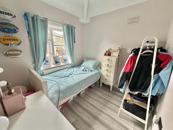 3 bed Semi-Detached for sale Image 12
