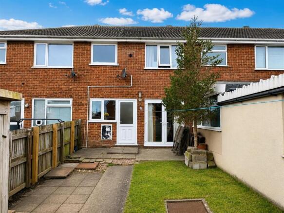 3 bed Town House for sale Image 11
