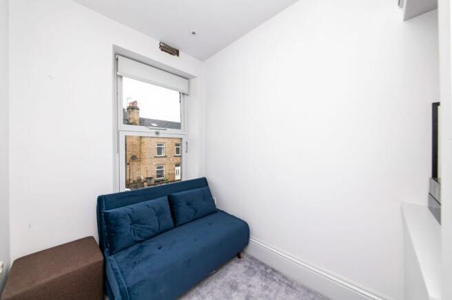 3 bed Terraced for sale Image 10