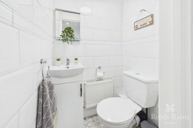 3 bed Semi-Detached for sale Image 10