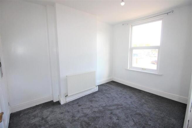 3 bed Terraced to rent Image 6