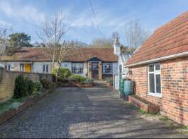 161, London Road, Bagshot GU19 5DH