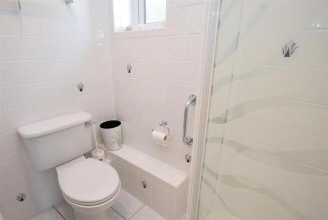 Ensuite ground floor
