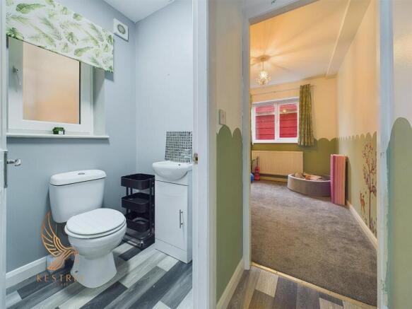 CAM02855G0-PR0023-STILL023.jpg