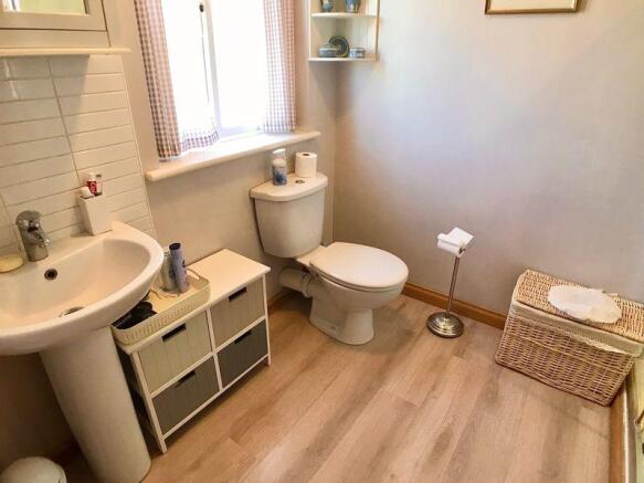 Ensuite Shower...