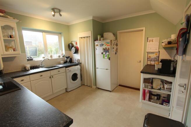 Kitchen (2)