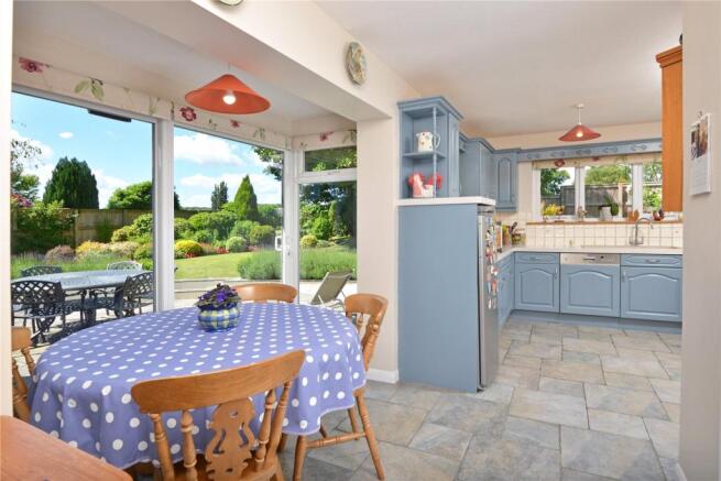 Kitchen/Breakfast