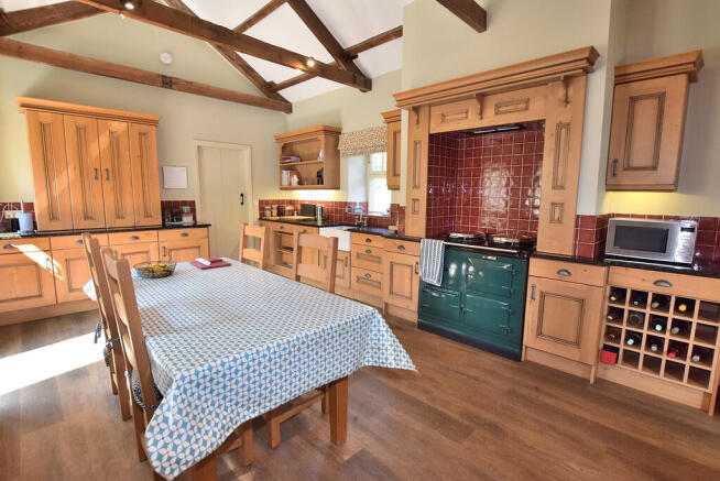 3 bed Barn Conversion for sale Image 8