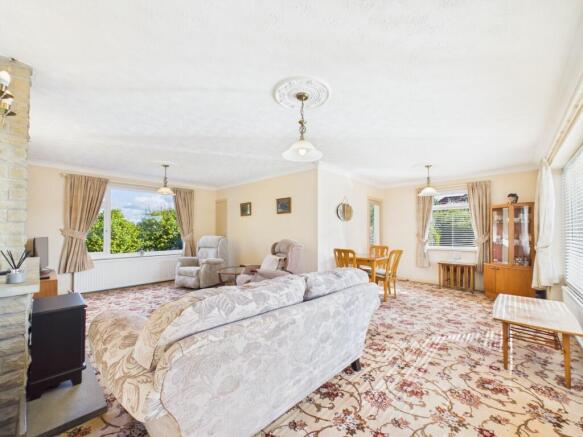 3 bed Detached Bungalow for sale Image 7