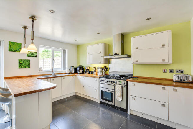 KITCHEN/DINER
