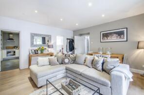 6e, Old Town, London SW4 0JY