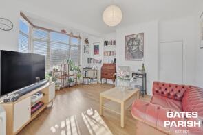 Flat B, Millfield House, Champion Road, Upminster RM14 2SY