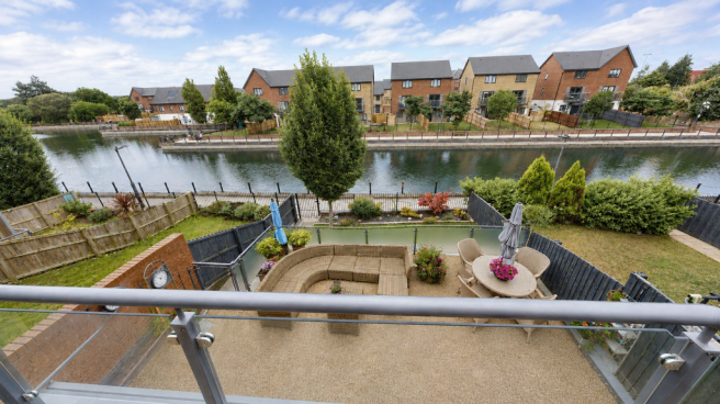 3 bed Terraced for sale Image 12