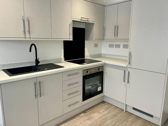 1 bed Apartment to rent Image 4