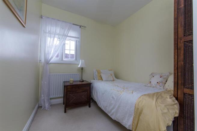 19 Glebe Road (17 of