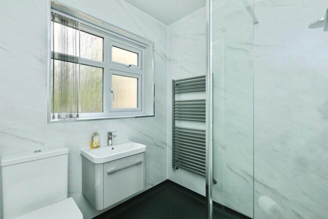 2 bed Semi-Detached Bungalow for sale Image 10