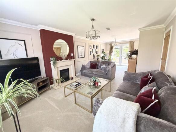 Dining Lounge