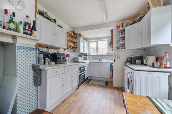 d641f0bc-f436-4a7...