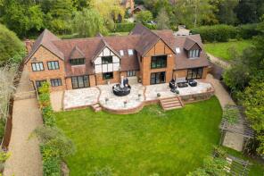 Willow Cottage, Earleydene, Ascot SL5 9JY