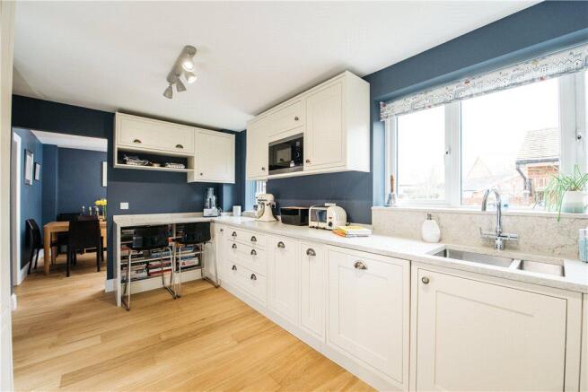 Kitchen/Breakfast Rm