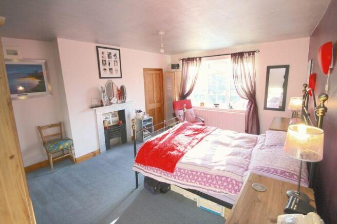 FRONT BEDROOM