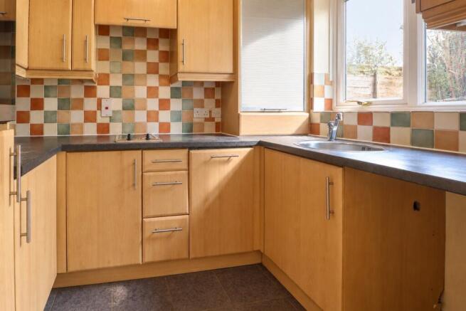 Sunny Modest Wood-Tone Kitchen Corner