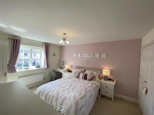 PRINCIPAL BEDROOM
