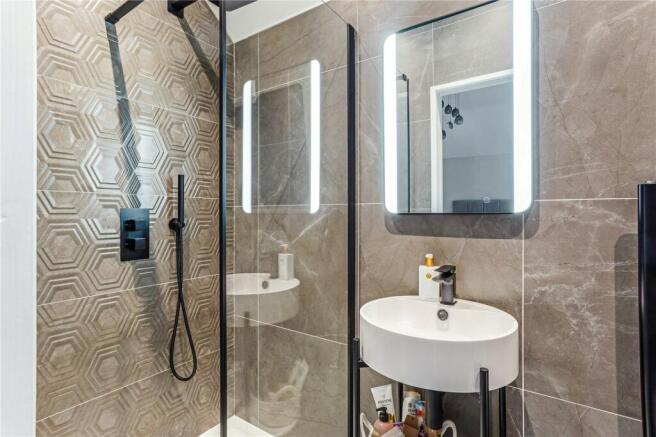 Guest En-Suite