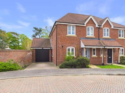 Whitfield Gardens, East Hanney, OX12