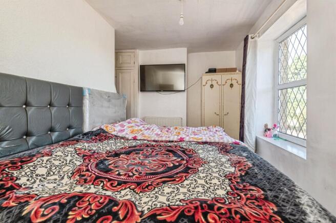 2 bed Semi-Detached for sale Image 5
