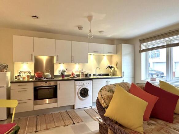 Lounge/Dining/Kitchen