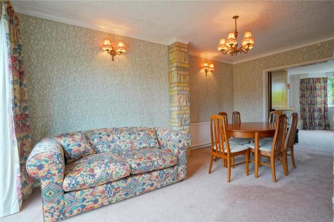 4 bed Semi-Detached for sale Image 5