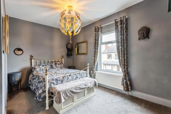 3 bed Semi-Detached for sale Image 9