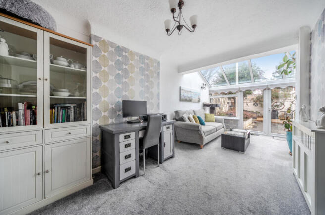 1409746-24-698b82...