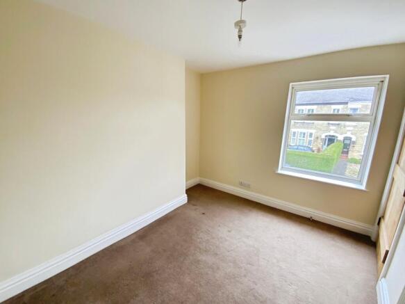 3 bed Semi-Detached for sale Image 8