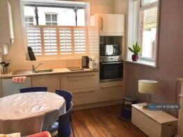 Flat 2, 32, Bagdale, Whitby YO21 1QL